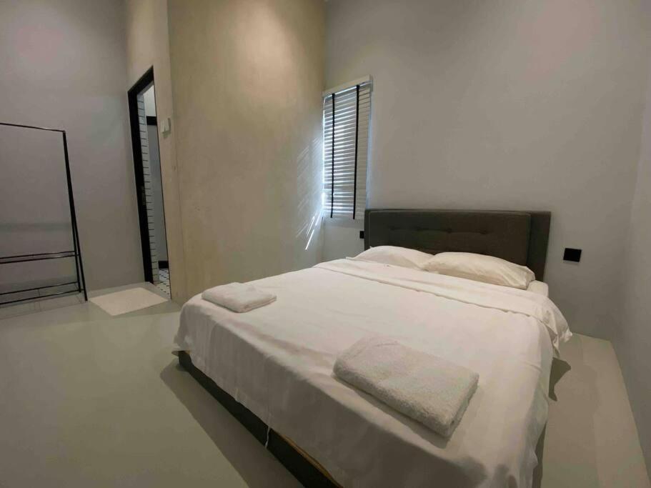 Zen Retreat Glass Pool Villa Taiping Exterior foto